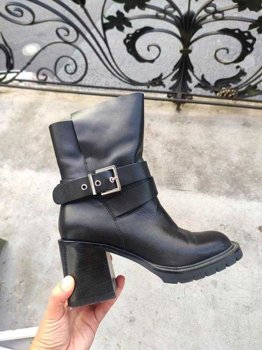 Шкіряні ботильйони Vitto Rossi байка 36 р.