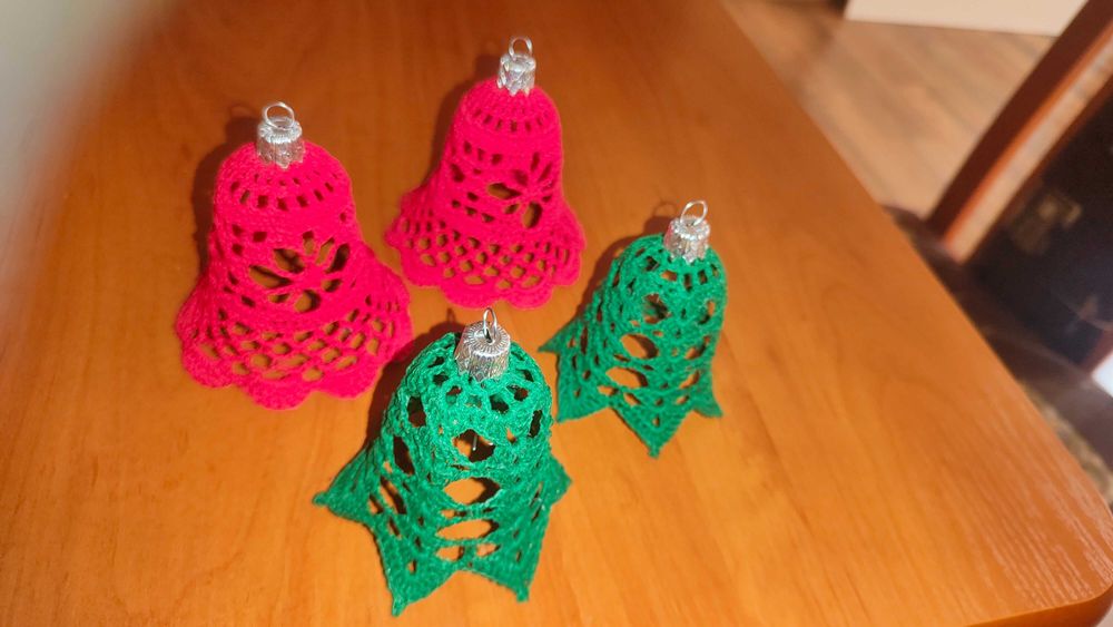 Ozdoby świąteczne na szydełku dzwonek