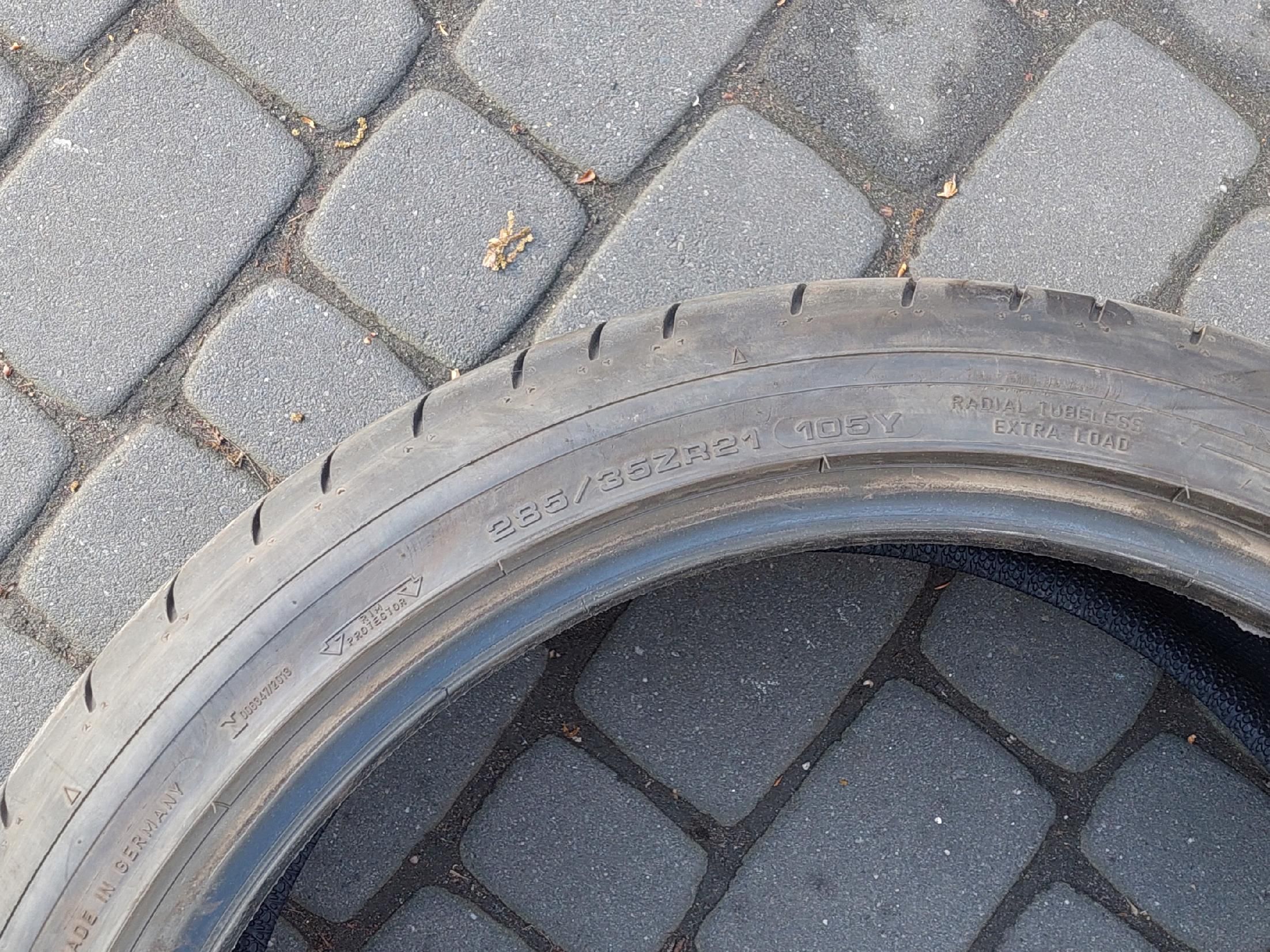 Opony Dunlop Sport Maxx RT2 - 285/35/21