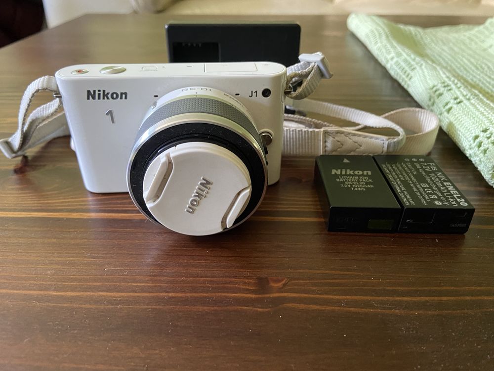 Nikon 1-J1 super mini lustrzanka