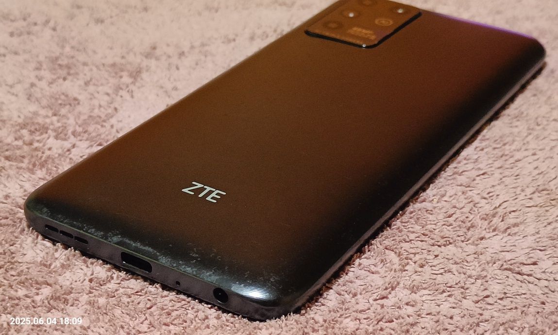 ZTE Blade 30 Vita , 4/128gb., Під відновлення.