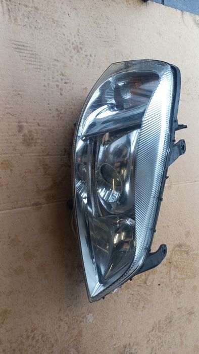 Opel Astra G 2 bertone coupe cabrio reflektor lampa prawa xenon