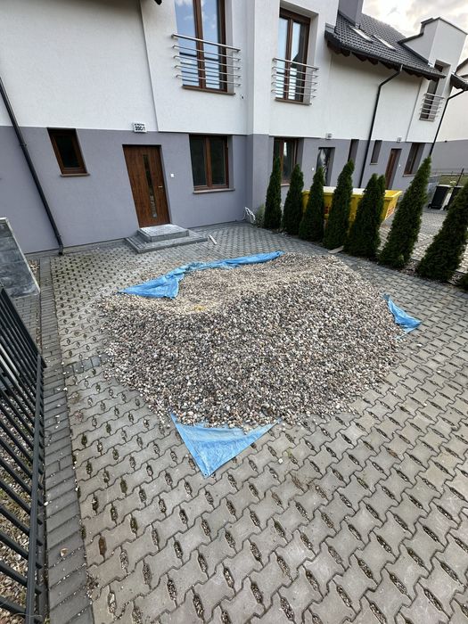 Żwir otoczak 16-32, około 2 tony