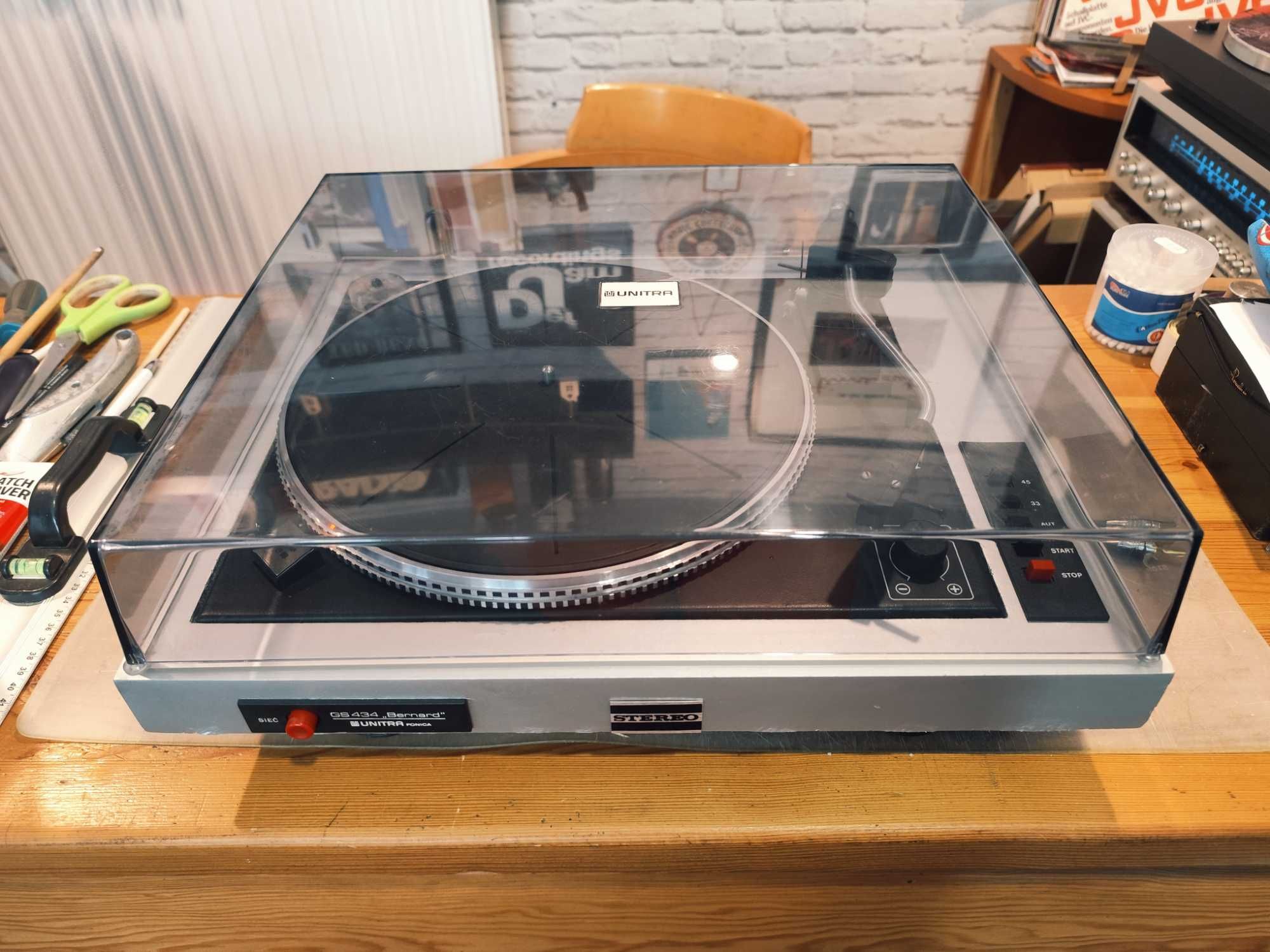 Gramofon UNITRA Bernard GS434