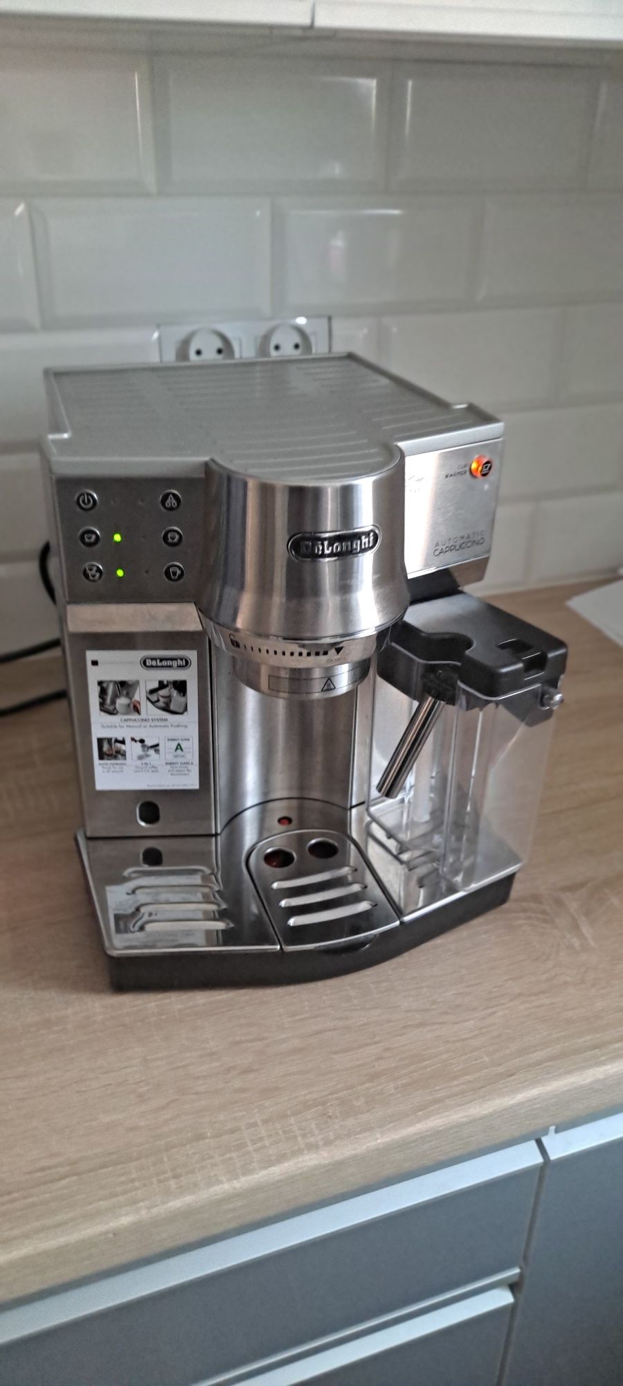 Ekspres DeLonghi EC860