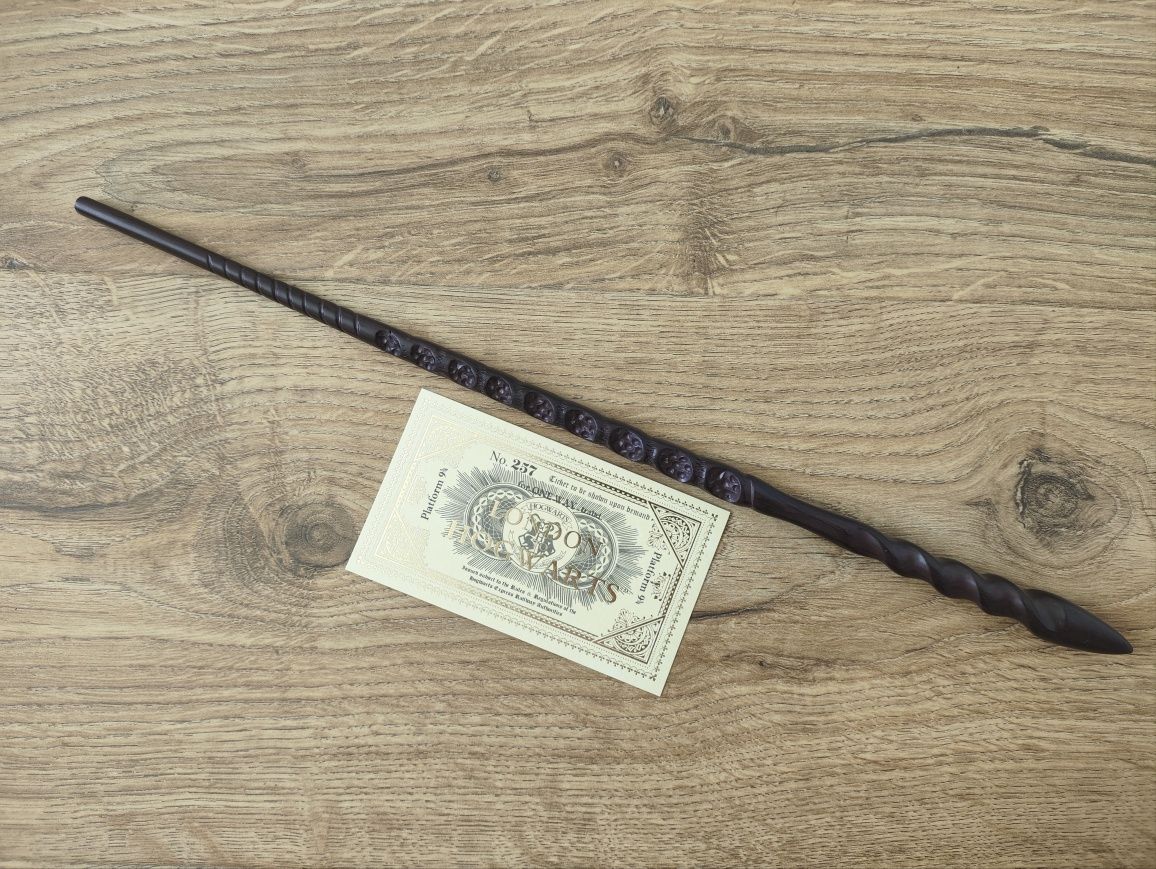 Harry Potter magiczny zestaw Różczka Cho Chang oraz bilet do Hogwartu