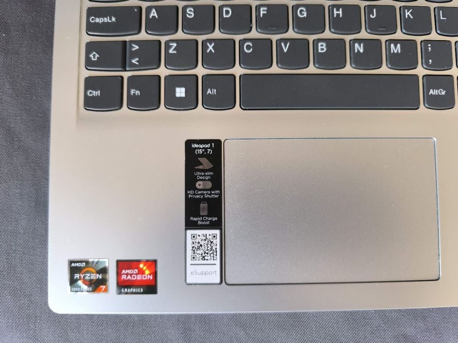 Portátil LENOVO IdeaPad Ryzen 7 5700U 16 GB 1 TB SSD