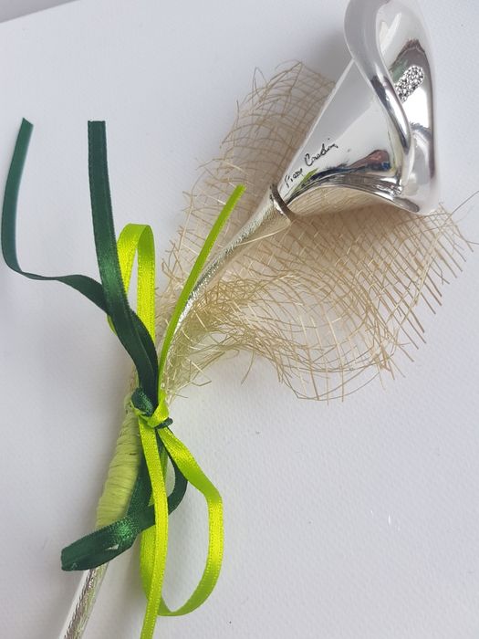 Pierre Cardin Flor Decorativa em Prata