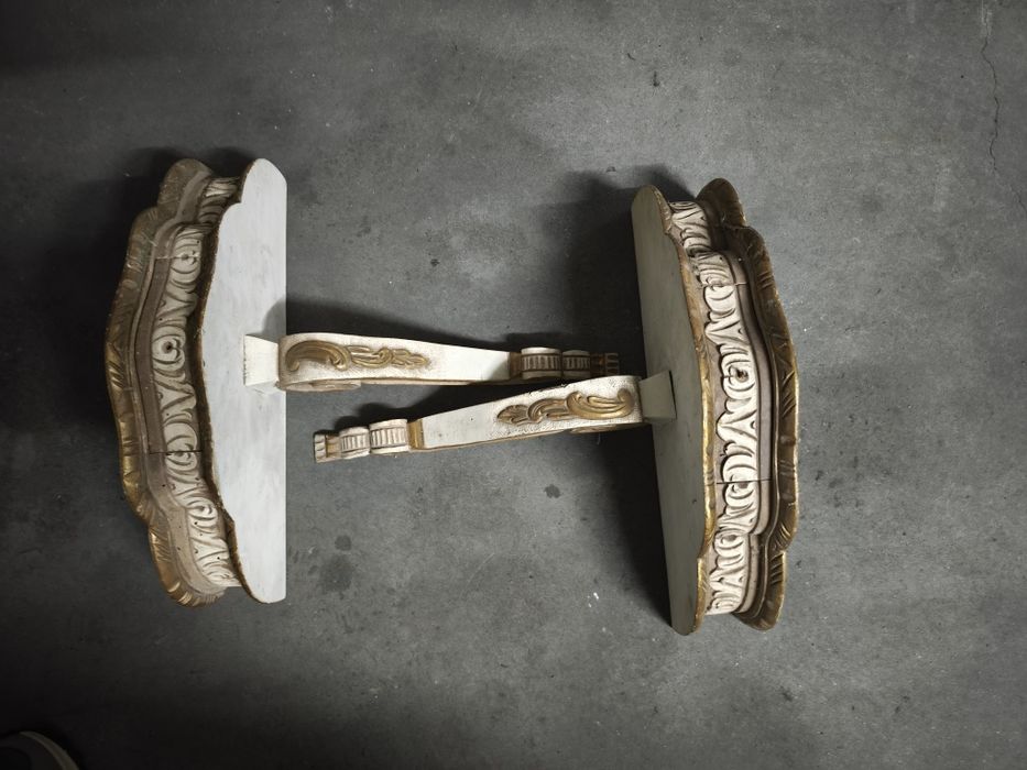 Mísula em Madeira, Lacada com Gaveta e Dourados