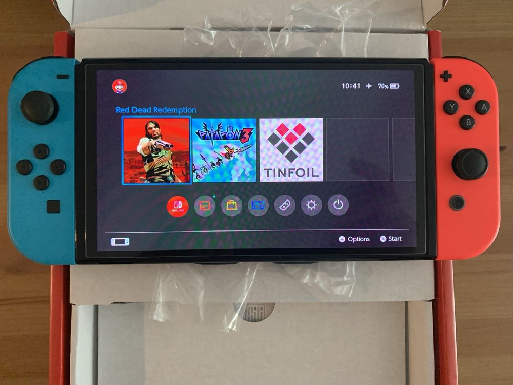 Nintendo Switch Oled CFW przerobiona NOWA + karta 256GB + Etui.