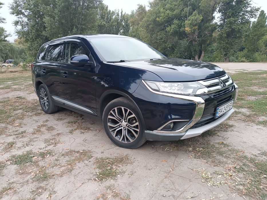 Кросовер Mitsubishi Outlander 3 2015 2,4л. Мітсубіші Аутлендер 3