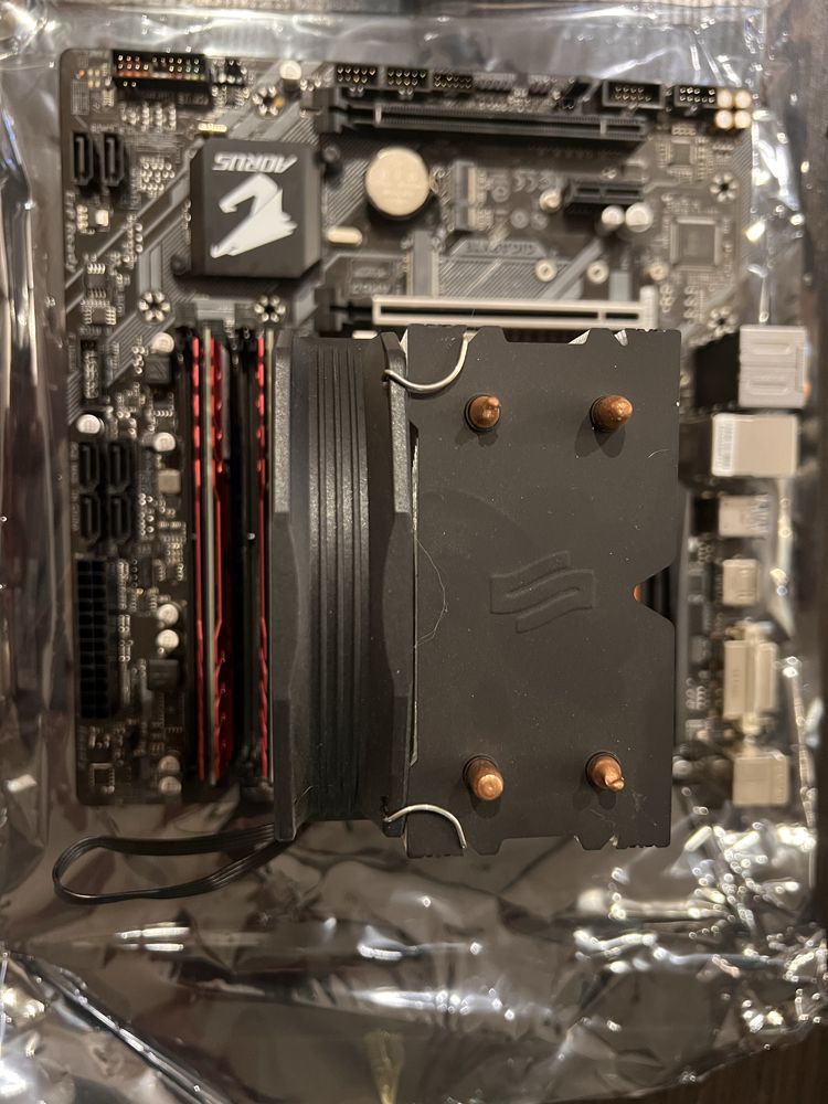 I5 8400+ B360M AORUS Gaming 3+16GB RAM+ SSD