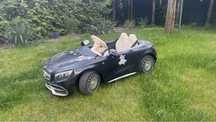 Mercedes dla dziecka zabawka