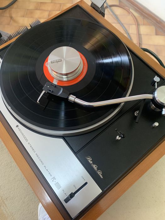 Gira Discos Kenwood PC-400