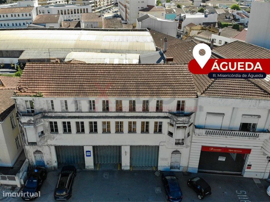 Edificio Misto no centro de Águeda