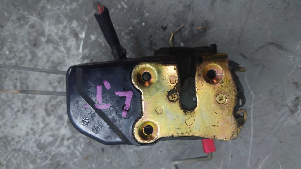 Jeep Grand Cherokee WJ Zamek Drzwi Lewy Tył Tylny