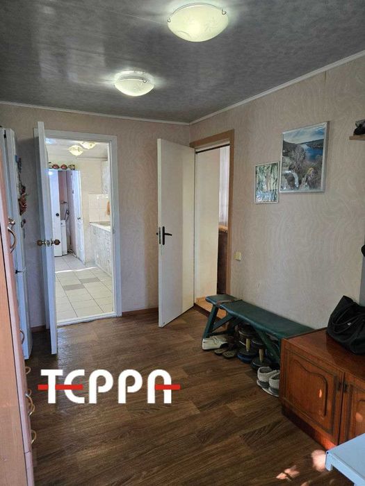 Продаж будинку з каміном та зимовим садом, Люцерна