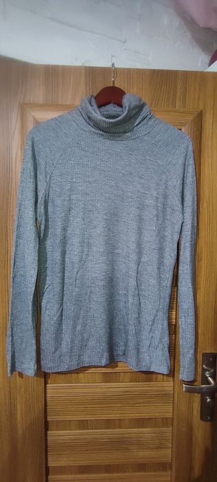 Fajny szary golf Zara Man rozn M