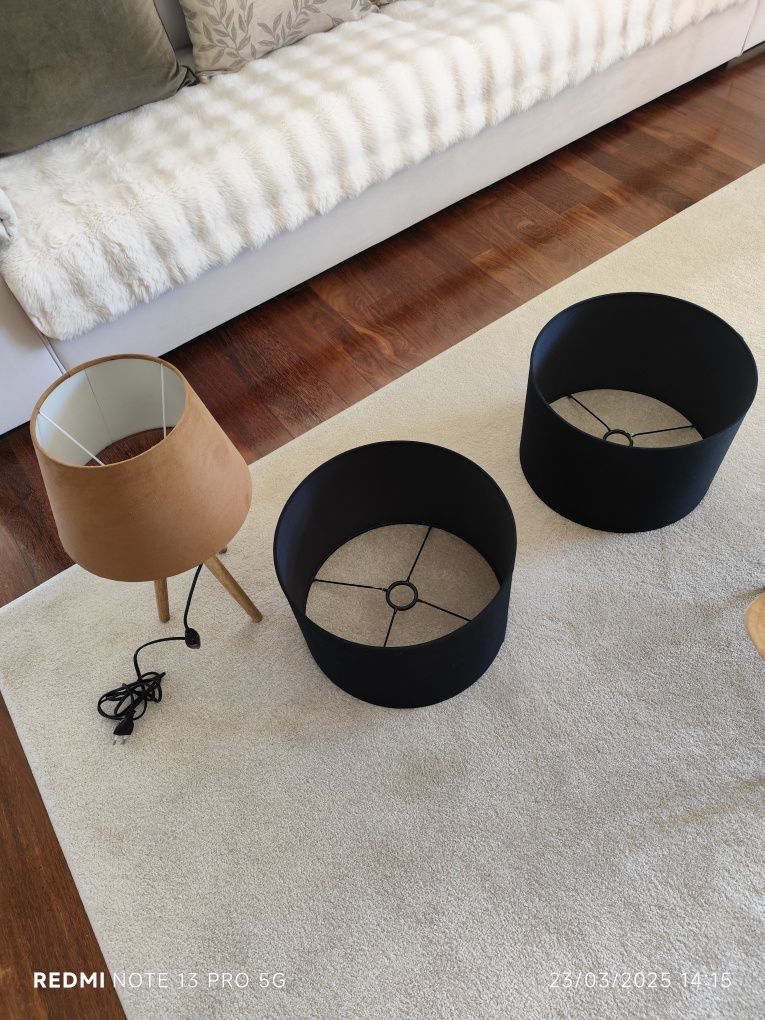 Um candeeiro e 2 abajures pretos da Zara home