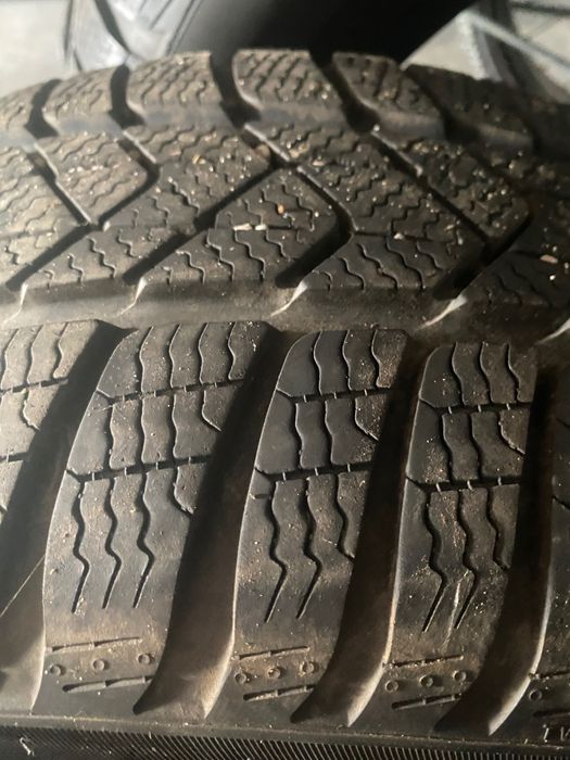 Opony zimowe Pirelli 205/60 16