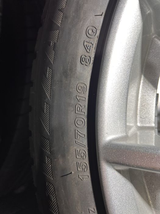155/70/19 Bridgestone Blizzak LM-500 155/70 R19 84Q