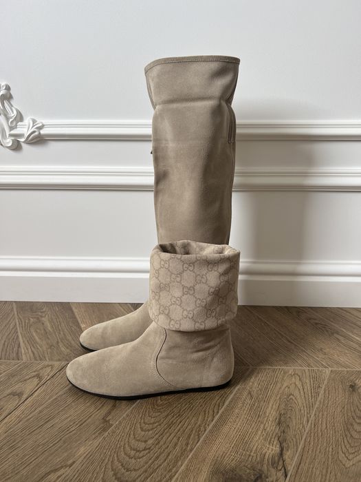 Gucci оригінал італія бежеві сірі замшеві чоботи сапоги