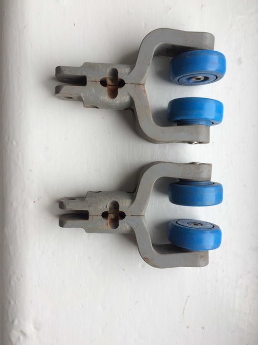 Ролики для підвісних воріт та дверей.