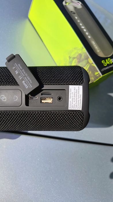 Портативна Bluetooth-колонку Zealot S49 Pro.