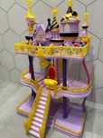 Zamek My Little Pony + figurki w bonusies