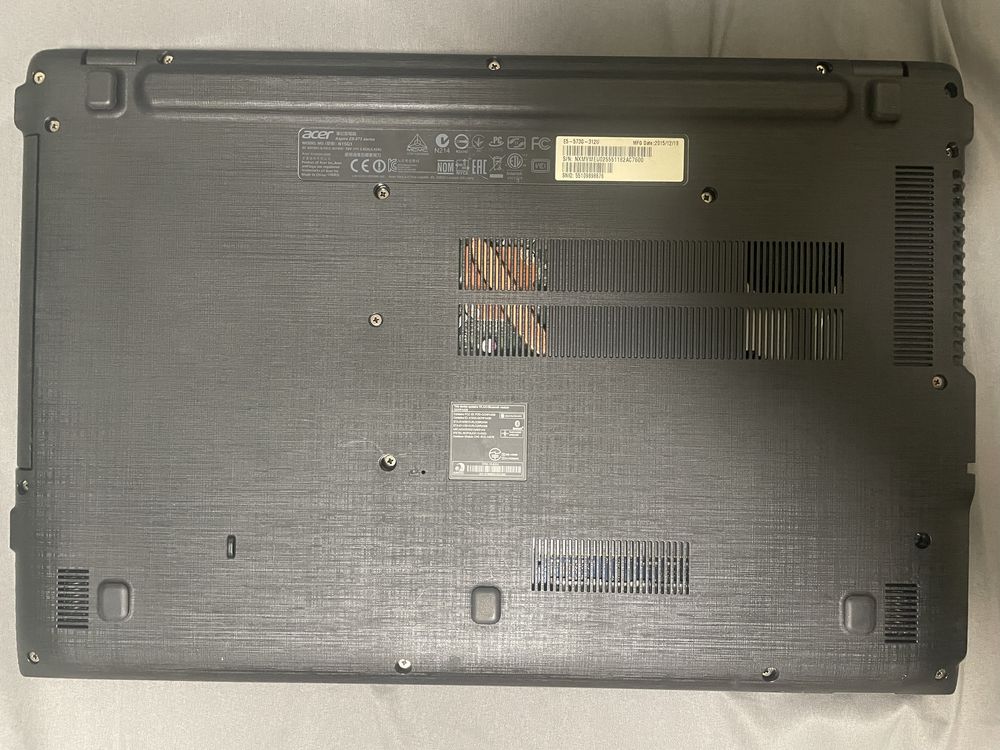Ноутбук Acer E5-573G-312U Установлен новый SSD на 256GB. 8GB RAM