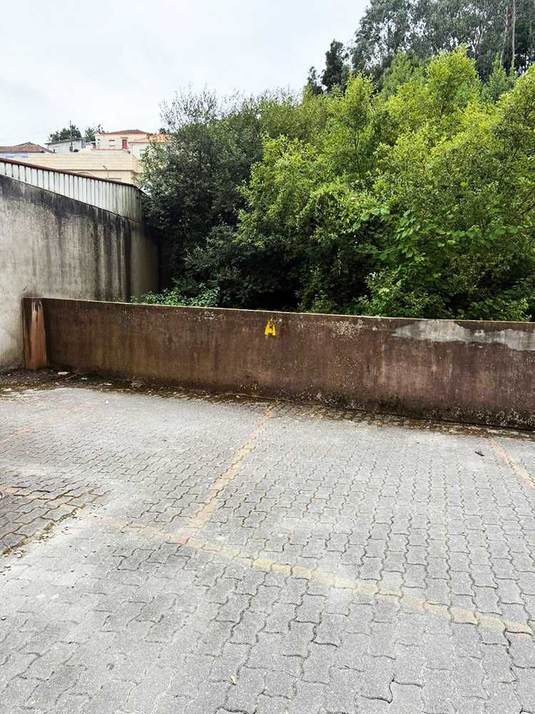 Estabelecimento Comercial com 126m2 - Centro S. Pedro da Cova