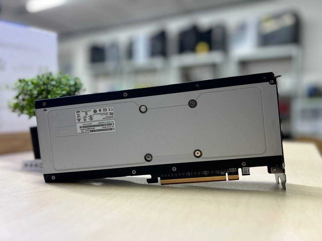 Відеокарта AMD Radeon RX 6700 XT Reference Б/в