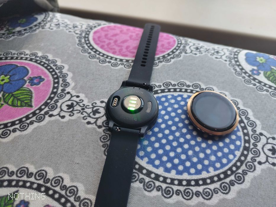 Смарт-годинник Garmin Vivoactive 4S