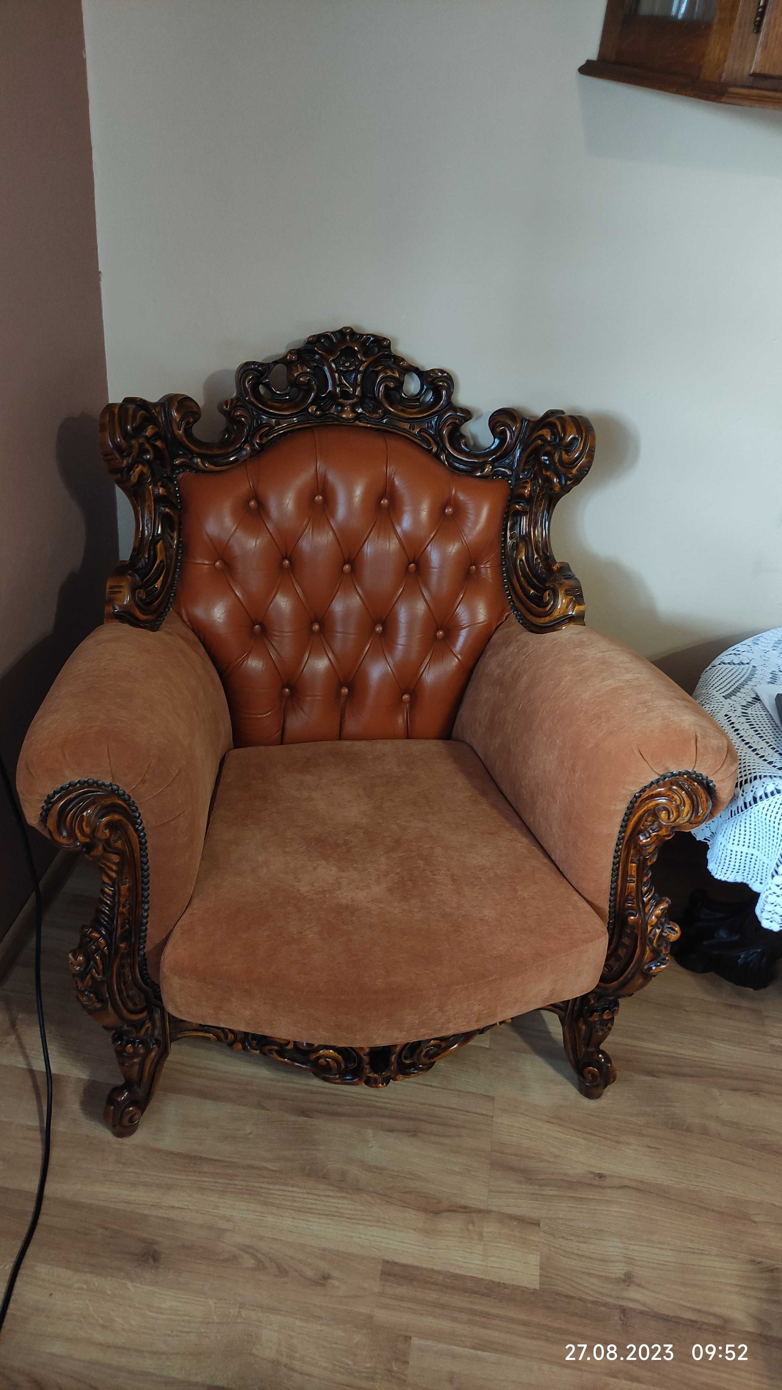Dwa fotele barokowe plus sofa, bardzo dobry stan.