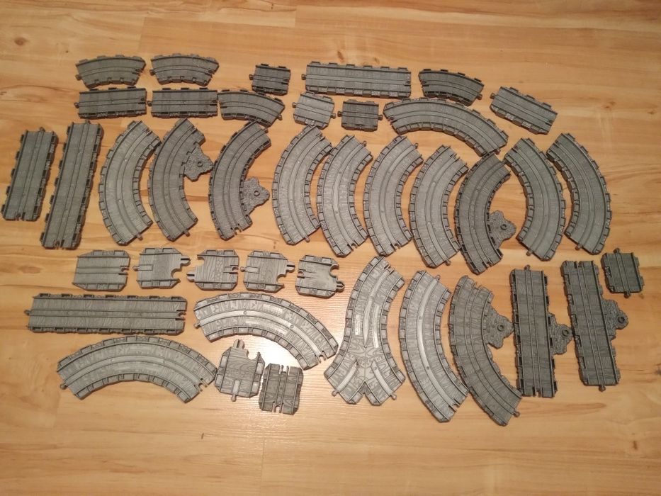 Duży zestaw torów Tomek I przyjaciele na magnes