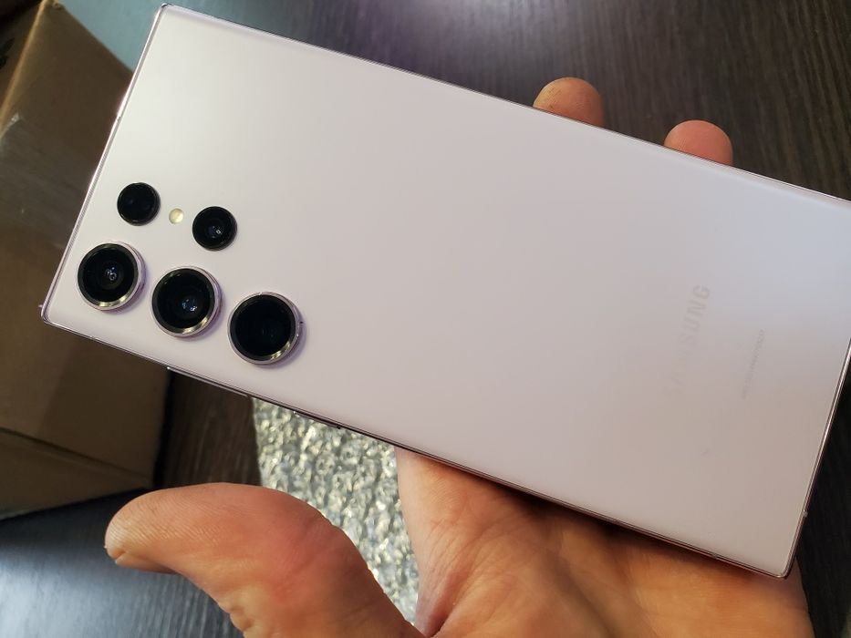 Samsung galaxy S 23 ultra lavender рожева