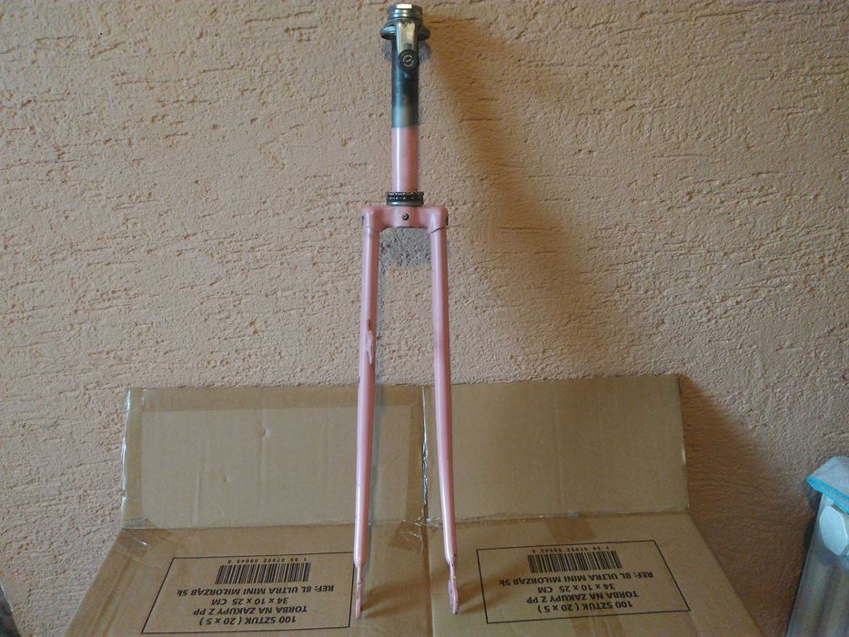 Widelec 1 cal, miejski, szosowy na koło 28 cali.