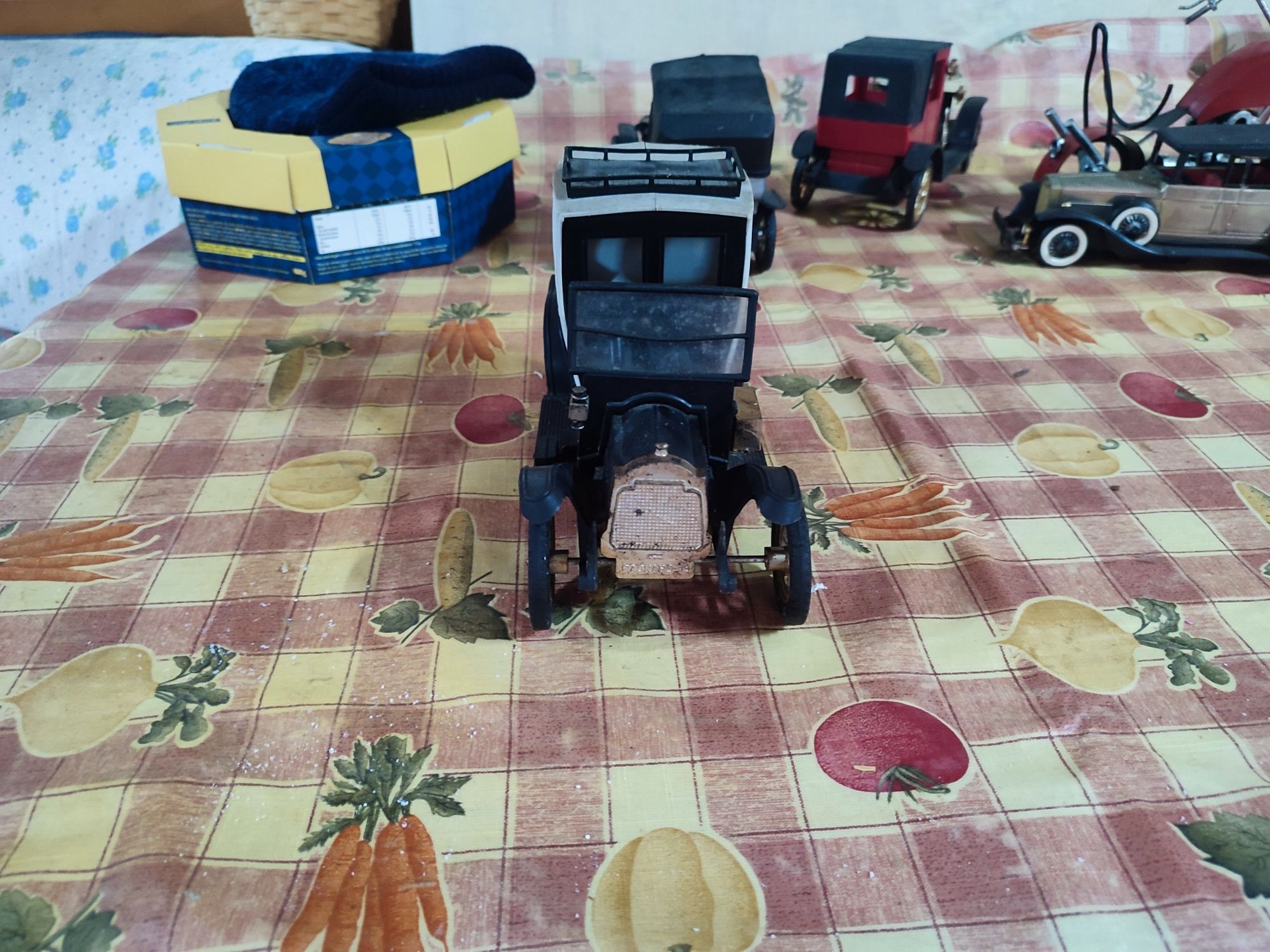 Carro brinquedo vintage