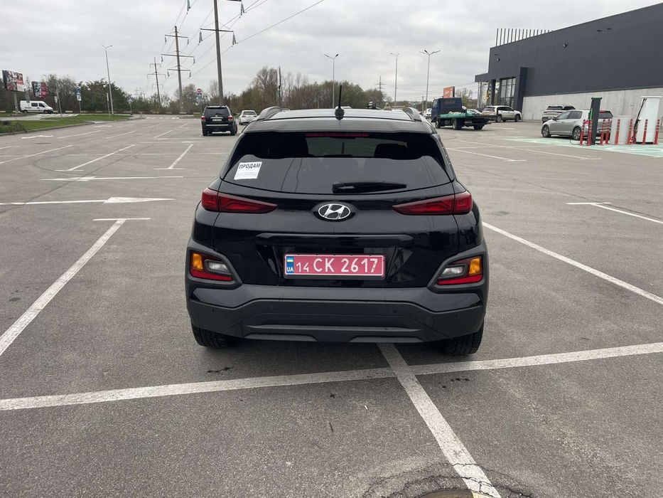 Хюндай кона Hyundai Kona 2.0 бензин. ЗИМОВА ГУМА. АВТОМАТ.
