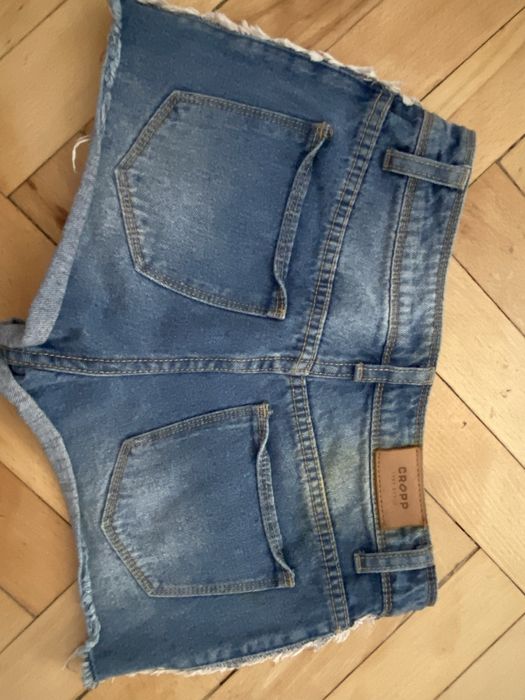 Cropp 32 XXS damskie szorty krótkie spodenki przetarcia jeansowe dżins