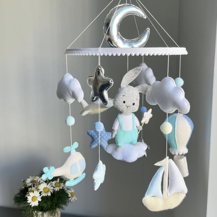 Мобіль на дитяче ліжко