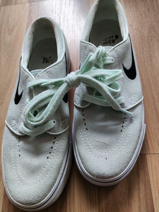Buty dziewczęce Nike Janoski