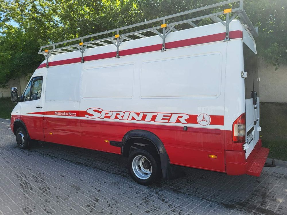 Mercedes-Benz Sprinter 412