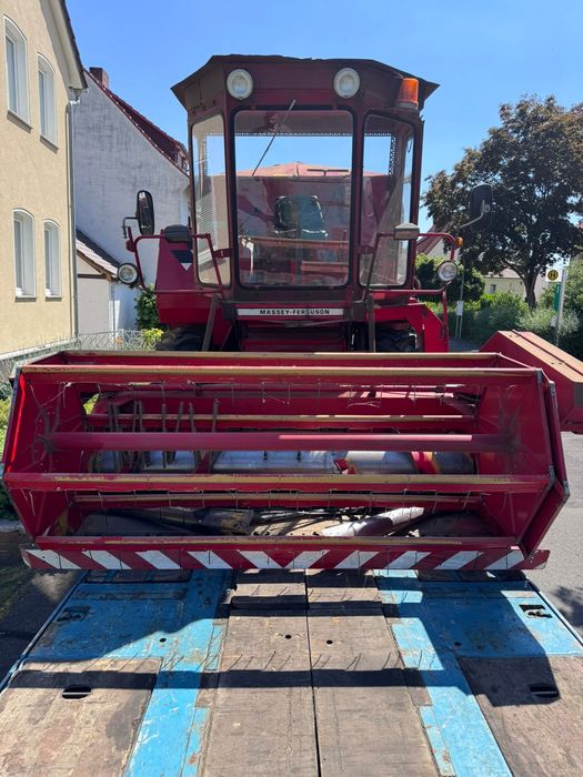 Комбайн свіжопригнаний Massey Ferguson 16