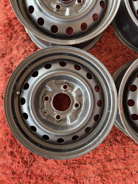 Original Nissan NV200 R14 4x114,3