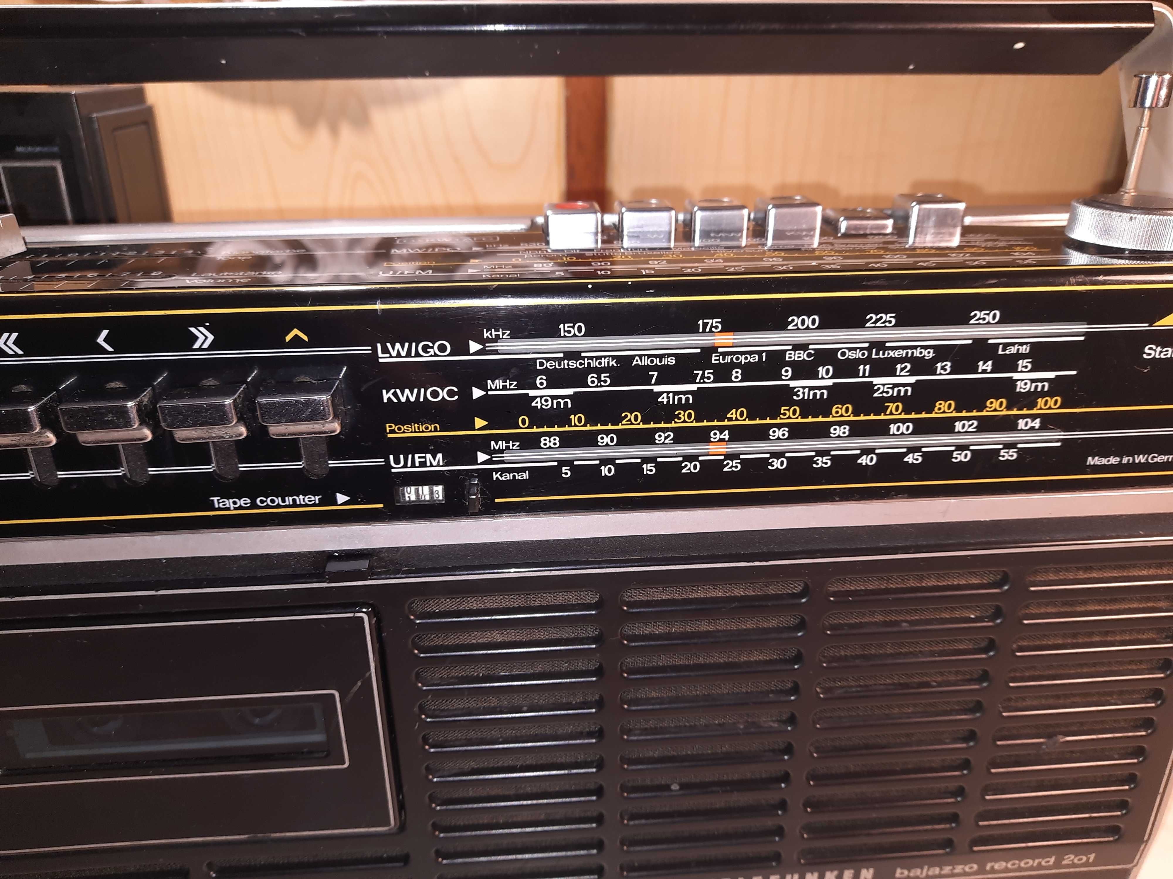 Radiomagnetofon Telefunken bajazzo record 201