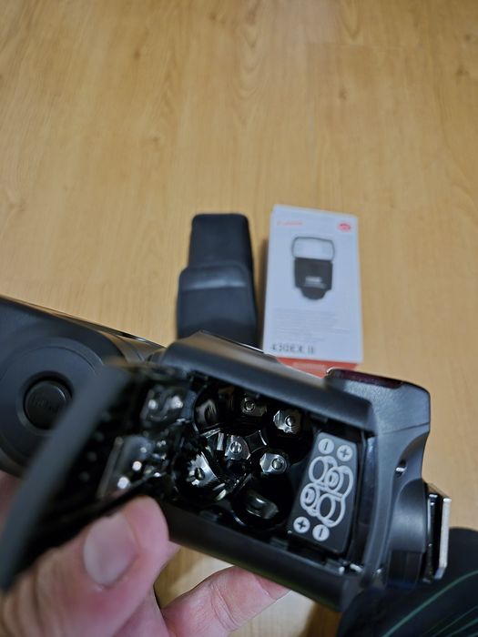 Canon Speedlite 430EX II