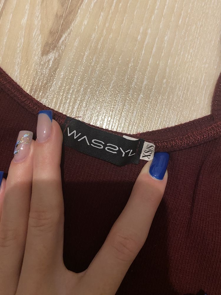 Bordowa sukienka WASSYL r. XS/S