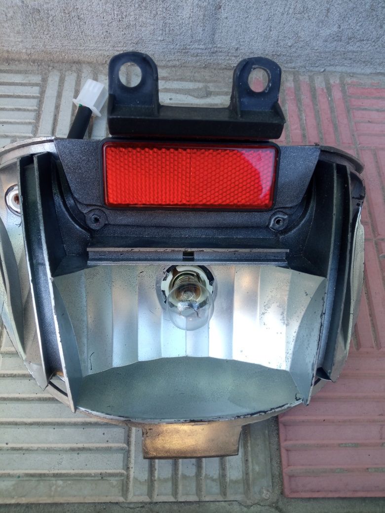 Задний фонарь скутер Хонда Дио