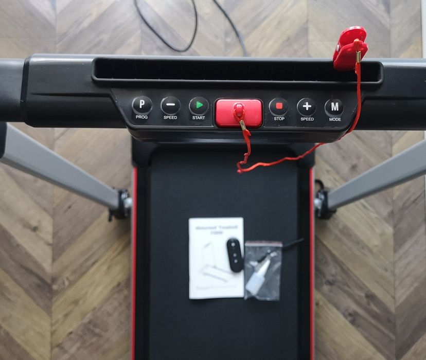 Bieżnia domowa elektryczna składana 10 KM/H WALDEN F2600